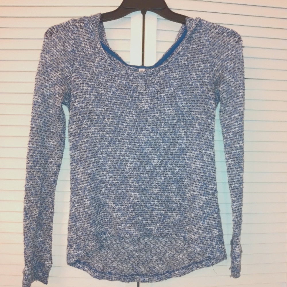 Mudd hoodie style sweater